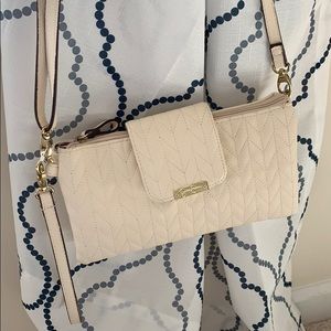 Jessica Simpson Wristlet NWOT